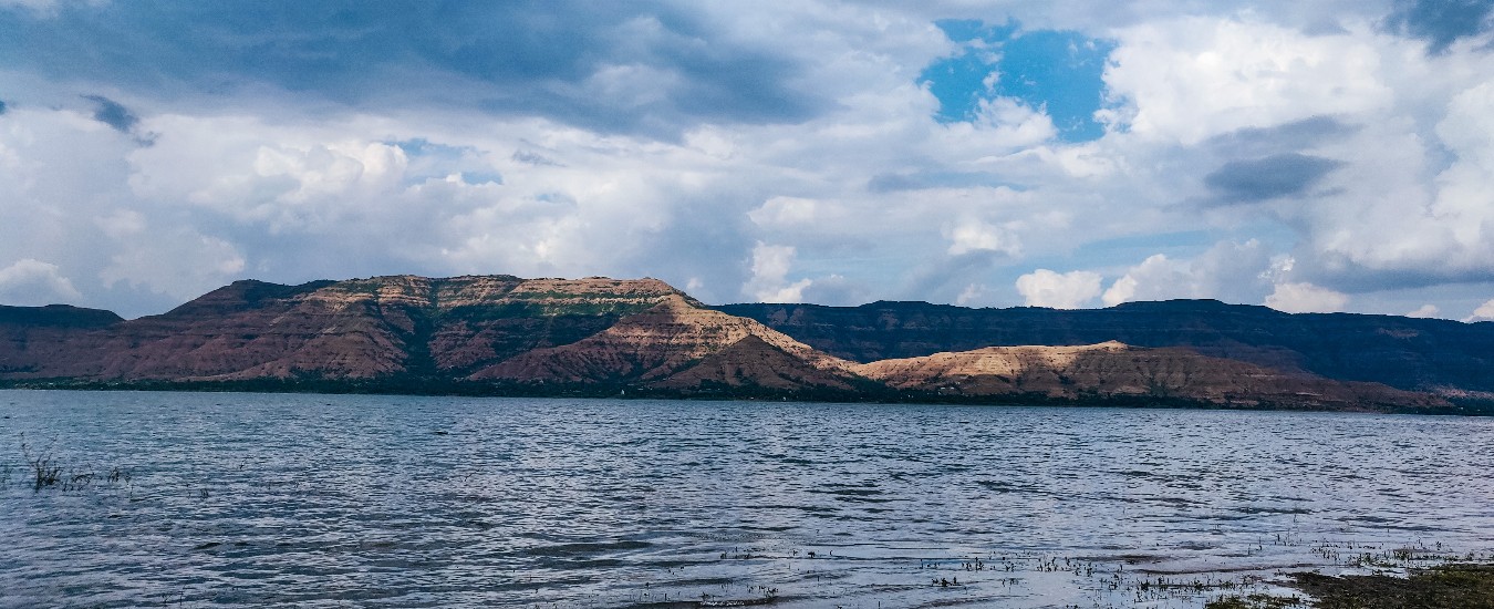 Dhom Dam